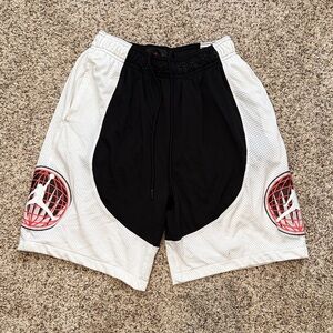 Air Jordan Legacy Flight Black White Red Mesh Athletic Basketball Shorts Size M